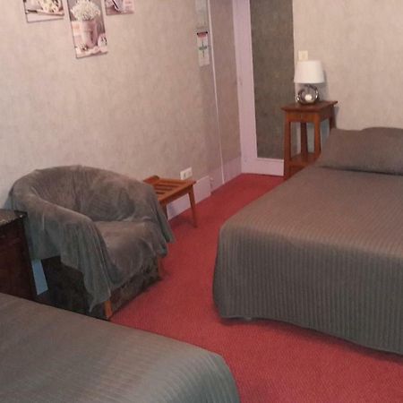 Logis Hotel Le Cor D'Argent Esterno foto