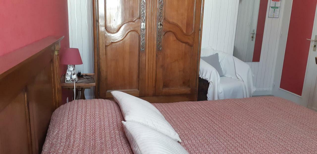Logis Hotel Le Cor D'Argent Esterno foto