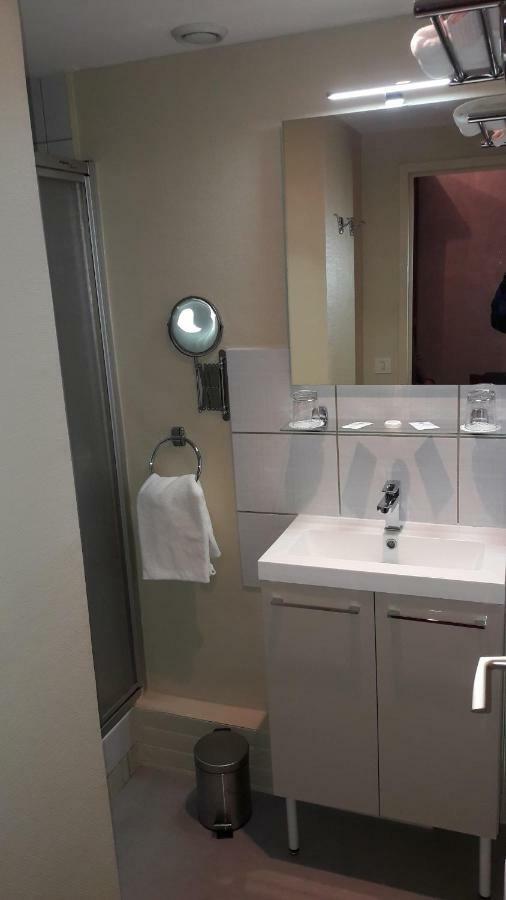 Logis Hotel Le Cor D'Argent Esterno foto