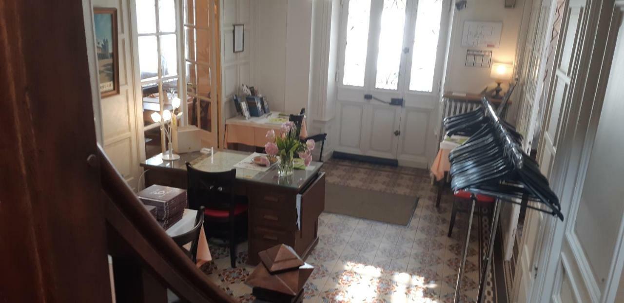 Logis Hotel Le Cor D'Argent Esterno foto